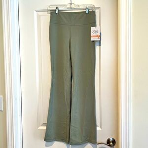 Athleta Girl high rise chit chat flare pant in Fern Green - size XXL 16